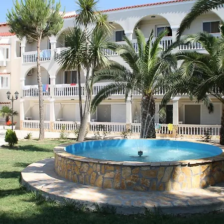 فندق Angela & Apts 3*