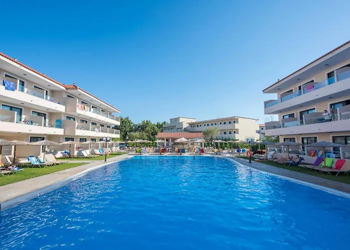 Angela & Apts Hotel 3*